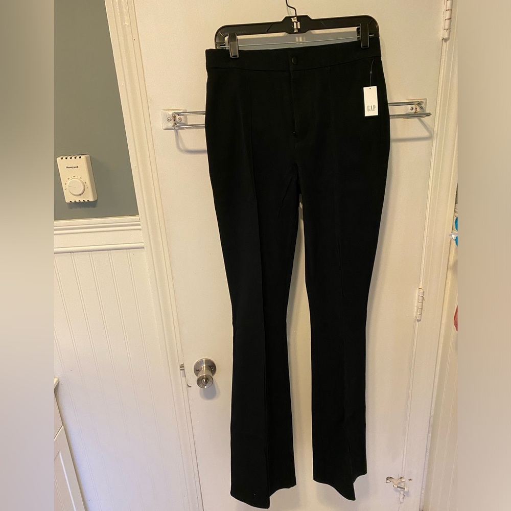 Women’s Gap high rise flare dress pants